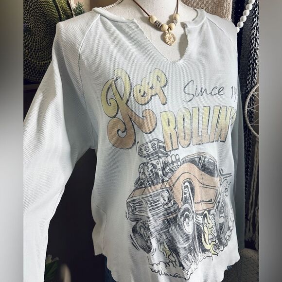 Forever 21 Vintage Style 1995 Muscle Car Keep Rollin’ It Long Sleeve Waffle Knit - Picture 2 of 6